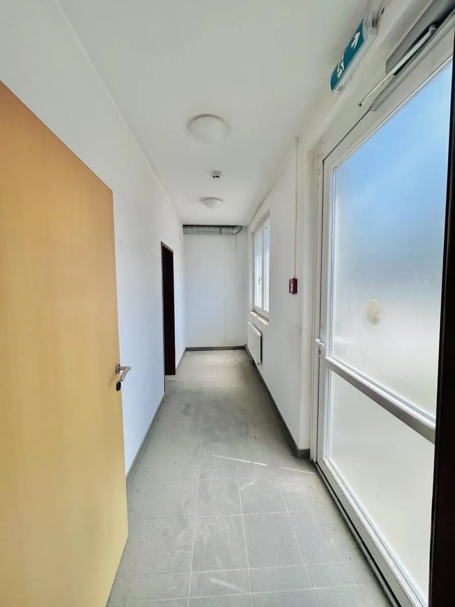 Gewerbeimmobilie mieten in Klagenfurt Land – 4 689 m², € 25.790 – Bild 2 von 4