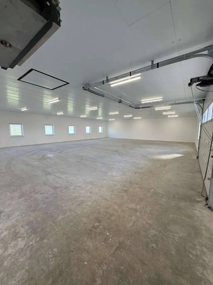 Gewerbeimmobilie mieten in Amstetten – 274 m², € 1.370 – Bild 1 von 12