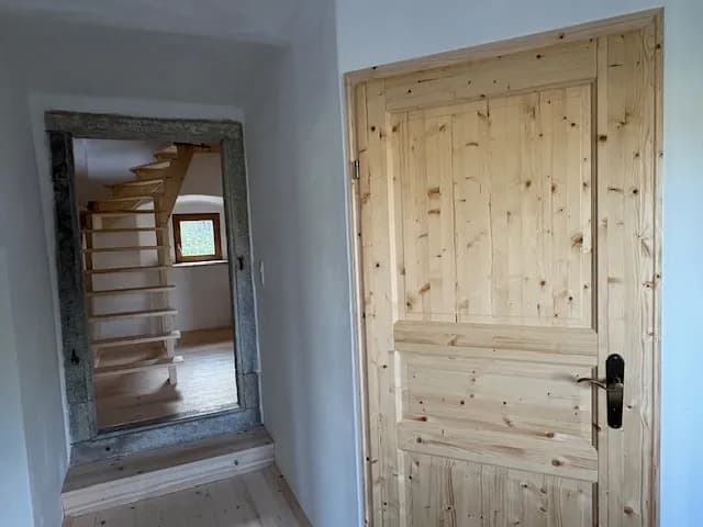 6-Zimmer-Haus mieten in Rohrbach – 135 m², € 1.000 – Bild 3 von 12