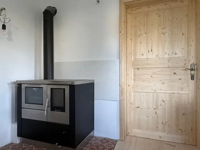 6-Zimmer-Haus mieten in Rohrbach – 135 m², € 1.000 – Bild 7 von 12