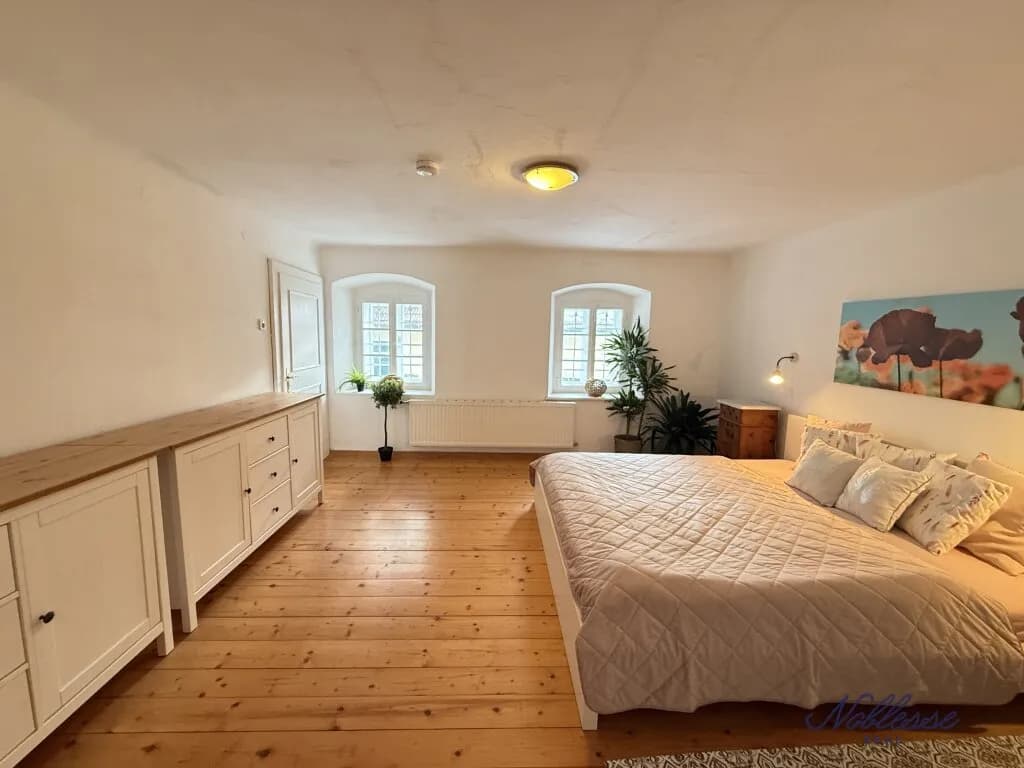9-Zimmer-Haus mieten in Neunkirchen – 430 m², € 2.200 – Bild 10 von 39