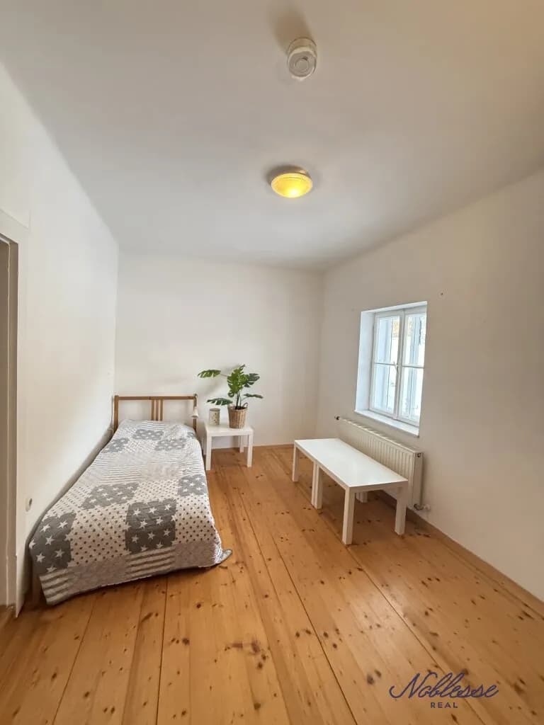 9-Zimmer-Haus mieten in Neunkirchen – 430 m², € 2.200 – Bild 13 von 39