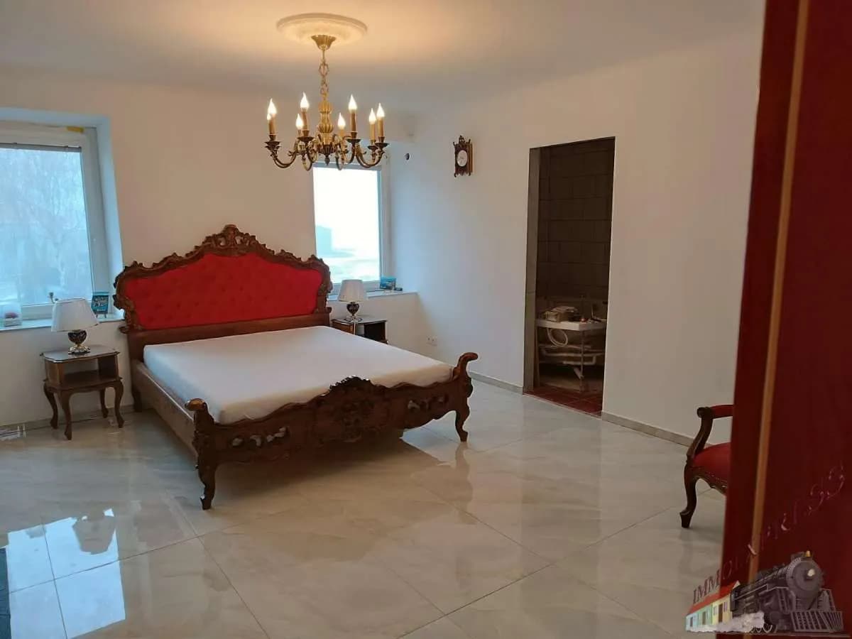 4-Zimmer-Haus kaufen in Hollabrunn – 270 m², € 325.000 – Bild 3 von 19