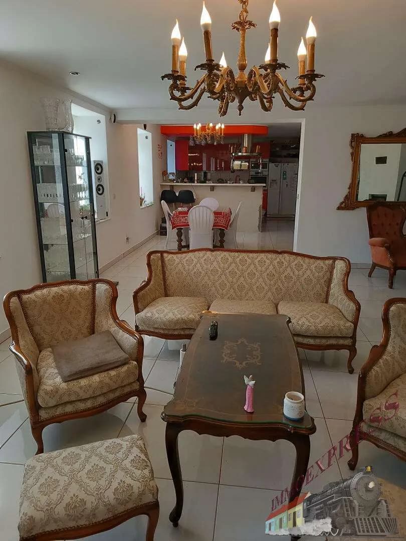 4-Zimmer-Haus kaufen in Hollabrunn – 270 m², € 325.000 – Bild 5 von 19