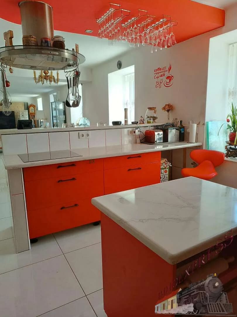 4-Zimmer-Haus kaufen in Hollabrunn – 270 m², € 325.000 – Bild 7 von 19