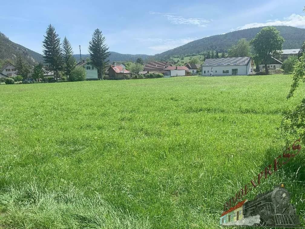 Grundstück kaufen in Neunkirchen – 12 700 m², € 899.000 – Bild 1 von 3