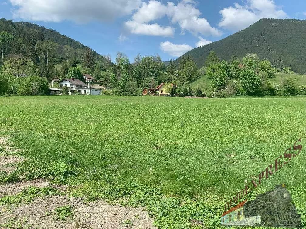 Grundstück kaufen in Neunkirchen – 12 700 m², € 899.000 – Bild 2 von 3