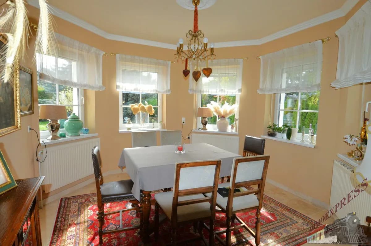 6-Zimmer-Haus kaufen in Neunkirchen – 200 m², € 849.000 – Bild 4 von 45
