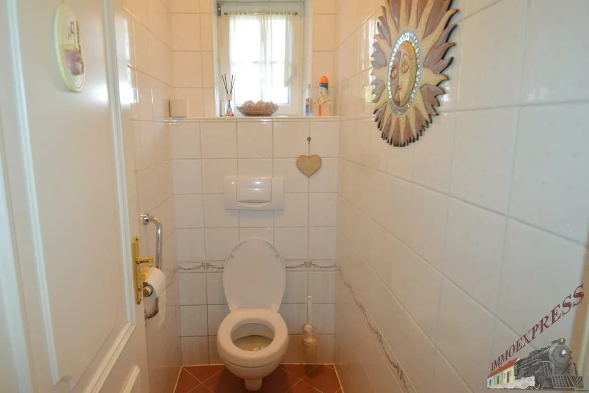 6-Zimmer-Haus kaufen in Neunkirchen – 200 m², € 849.000 – Bild 14 von 45