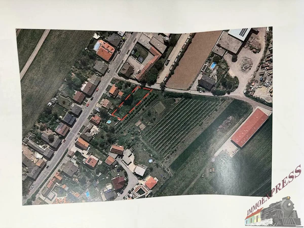 Grundstück mieten in Mistelbach – 800 m², € 850 – Bild 2 von 3