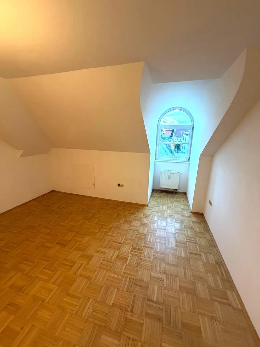 3-Zimmer-Wohnung mieten in Bruck-Mürzzuschlag – 77 m², € 725 – Bild 6 von 9