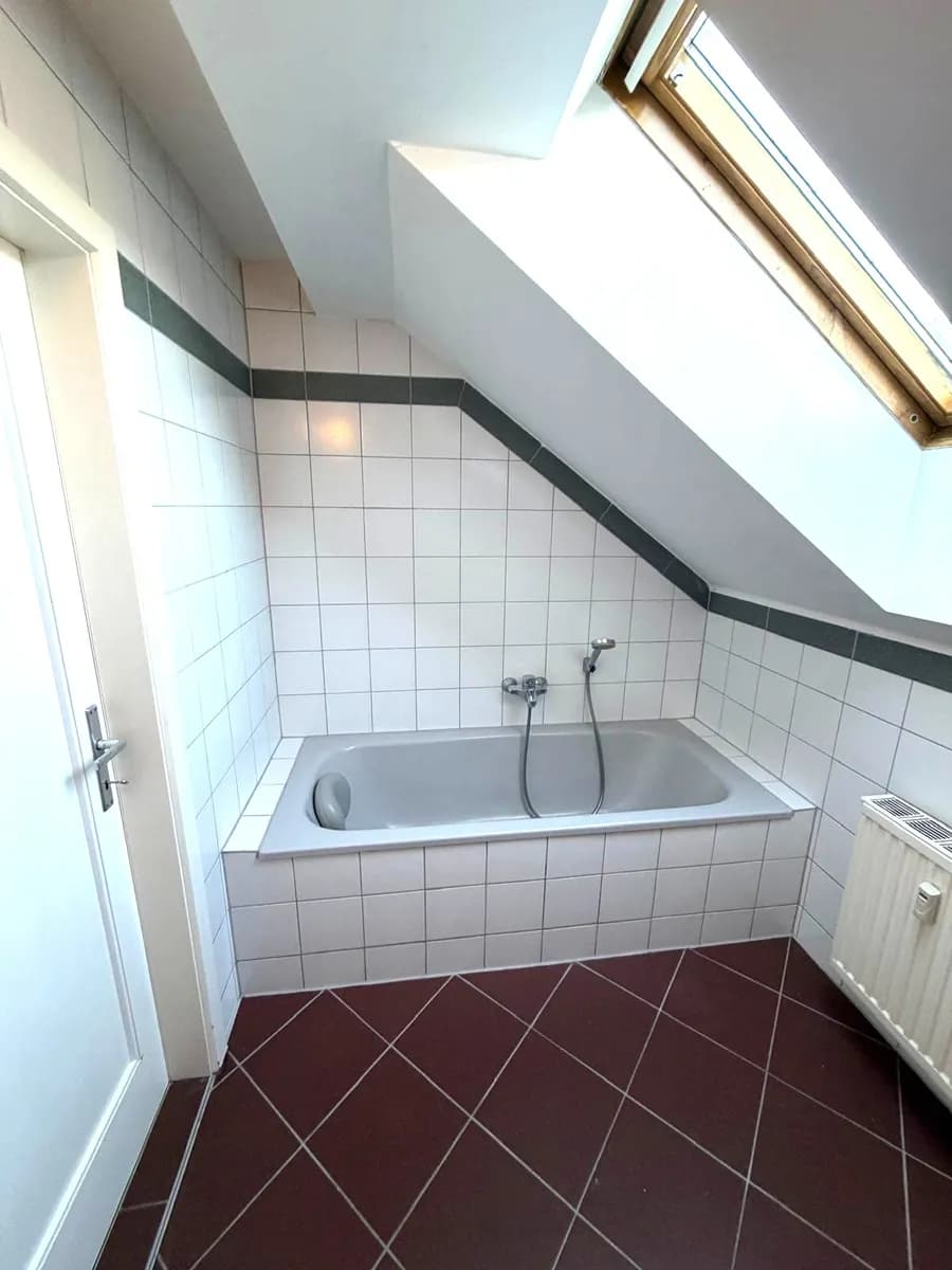 3-Zimmer-Wohnung mieten in Bruck-Mürzzuschlag – 77 m², € 725 – Bild 8 von 9