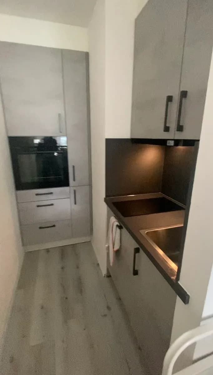 1-Zimmer-Wohnung mieten in Innsbruck – 35 m², € 1.250 – Bild 2 von 8
