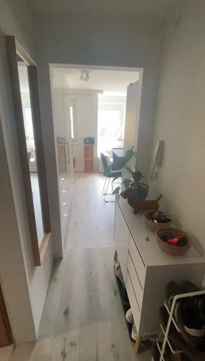 1-Zimmer-Wohnung mieten in Innsbruck – 35 m², € 1.250 – Bild 4 von 8