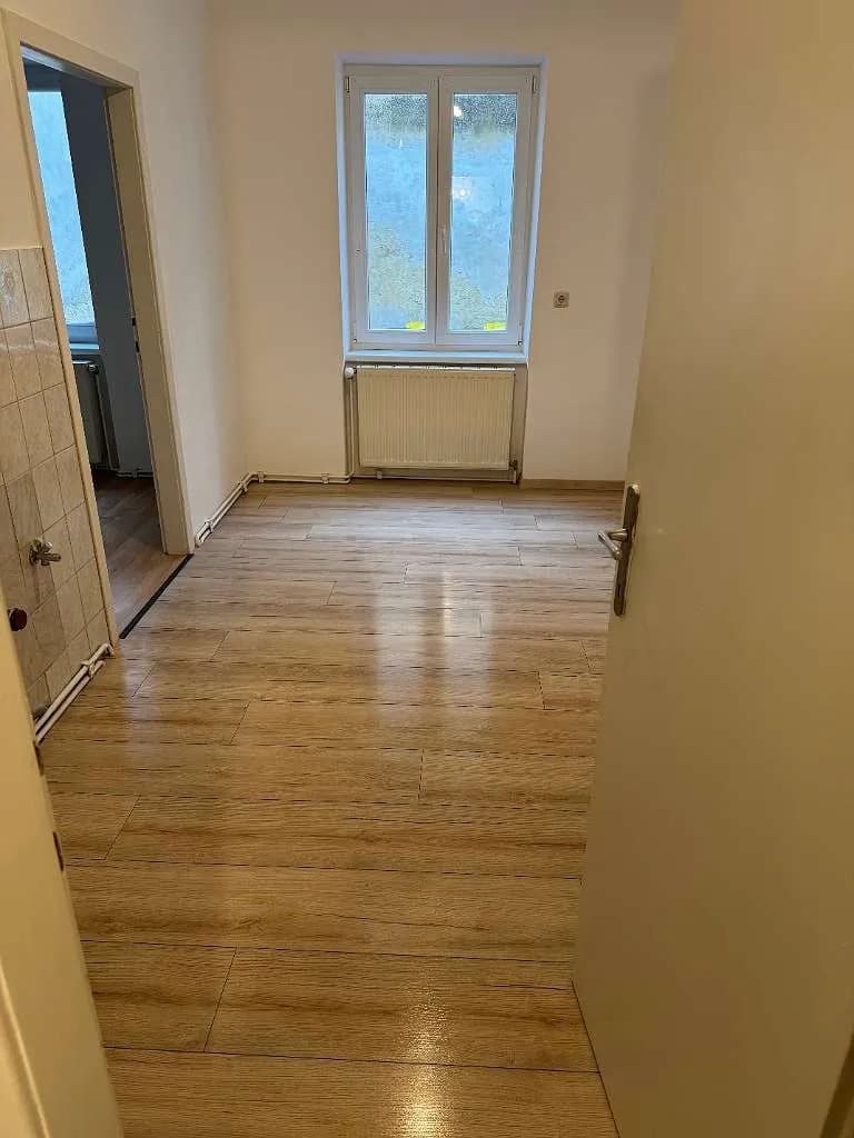 1-Zimmer-Wohnung mieten in Bruck an der Leitha – 34,5 m², € 390 – Bild 1 von 4