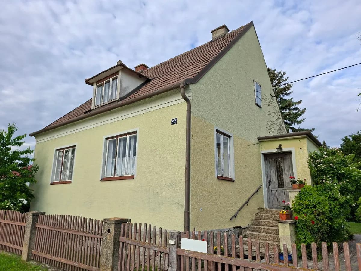 Haus kaufen in Hollabrunn – 85 m², € 120.000 – Bild 1 von 22