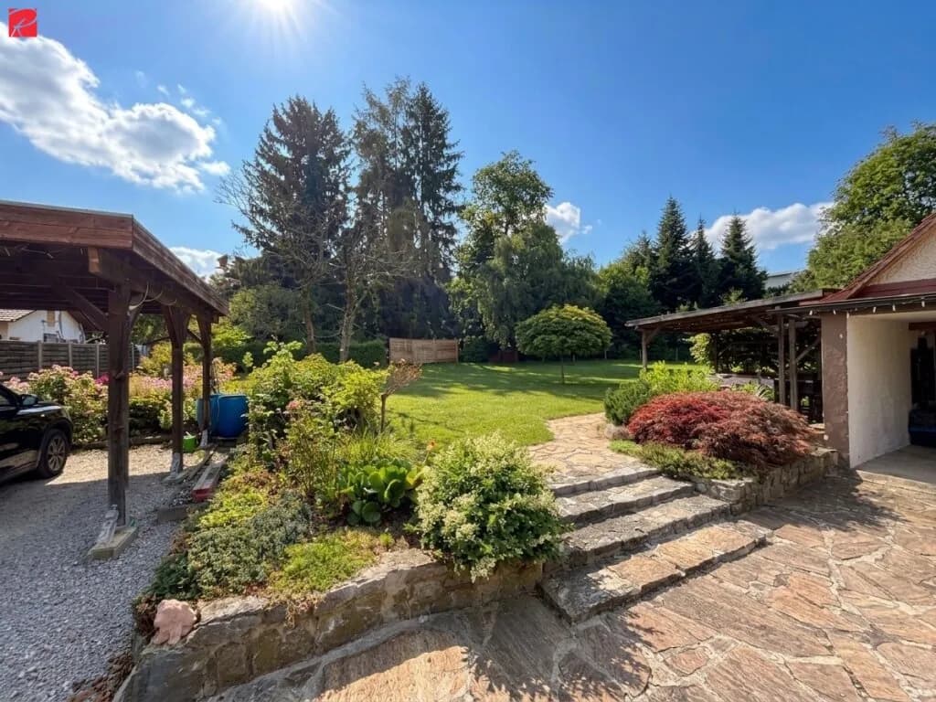 6-Zimmer-Haus kaufen in Graz-Umgebung – 250 m², € 585.000 – Bild 2 von 8