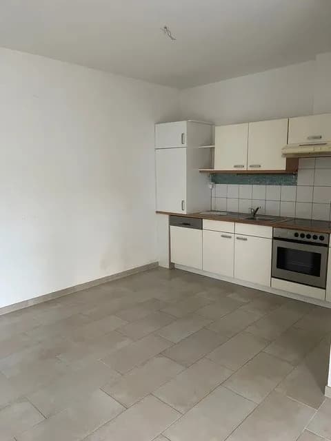 2-Zimmer-Immobilie mieten in Baden – 55 m², € 749 – Bild 2 von 8