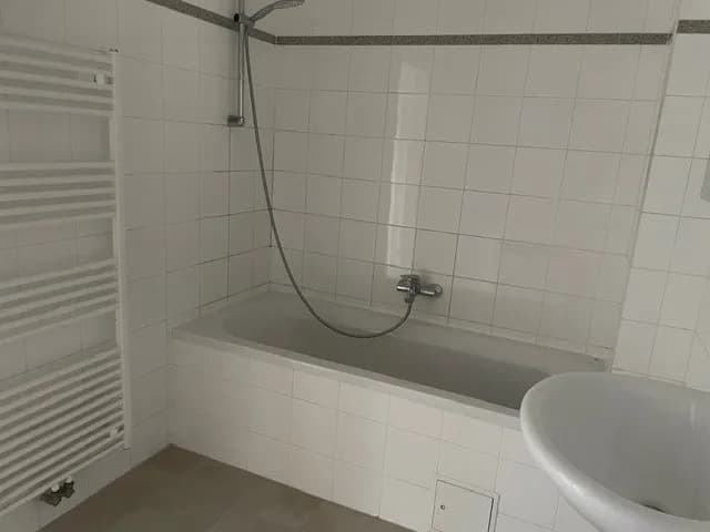 2-Zimmer-Immobilie mieten in Baden – 55 m², € 749 – Bild 5 von 8