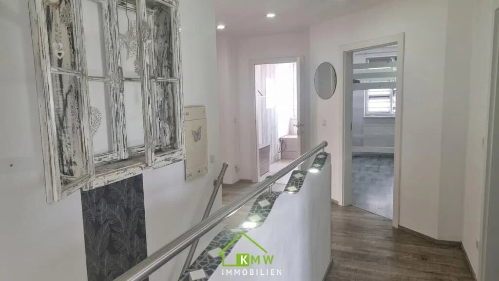 9-Zimmer-Haus kaufen in Krems Land – 256 m², € 310.000 – Bild 9 von 16