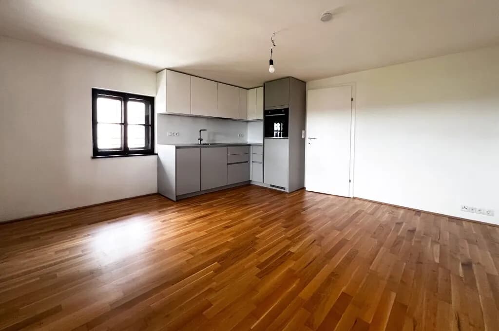 2-Zimmer-Wohnung mieten in Salzburg-Umgebung – 45,67 m², € 748 – Bild 1 von 6