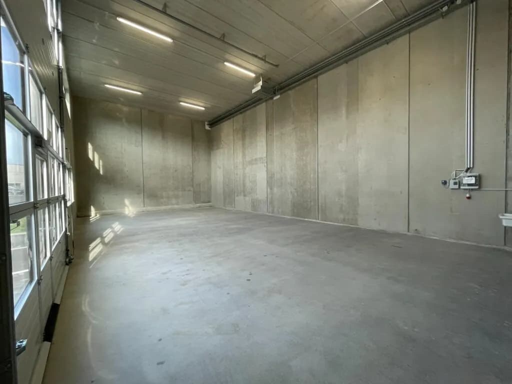 Gewerbeimmobilie mieten in Vöcklabruck – 122 m², € 1.250 – Bild 3 von 18