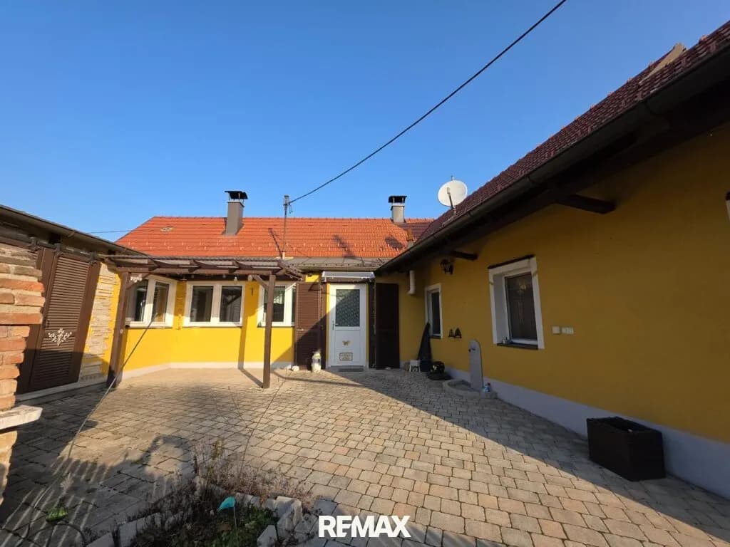 3-Zimmer-Haus mieten in Mistelbach – 110 m², € 940