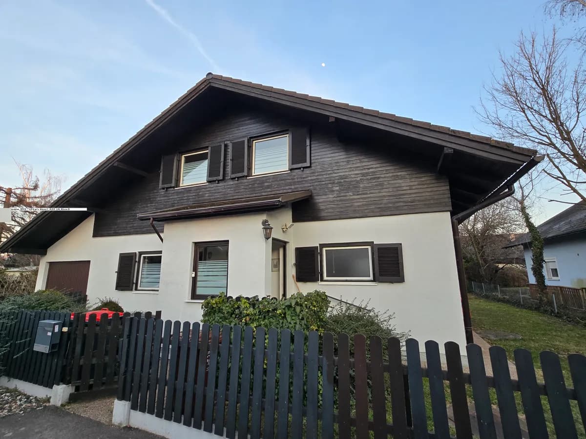 6-Zimmer-Haus mieten in Baden – 164 m², € 2.100