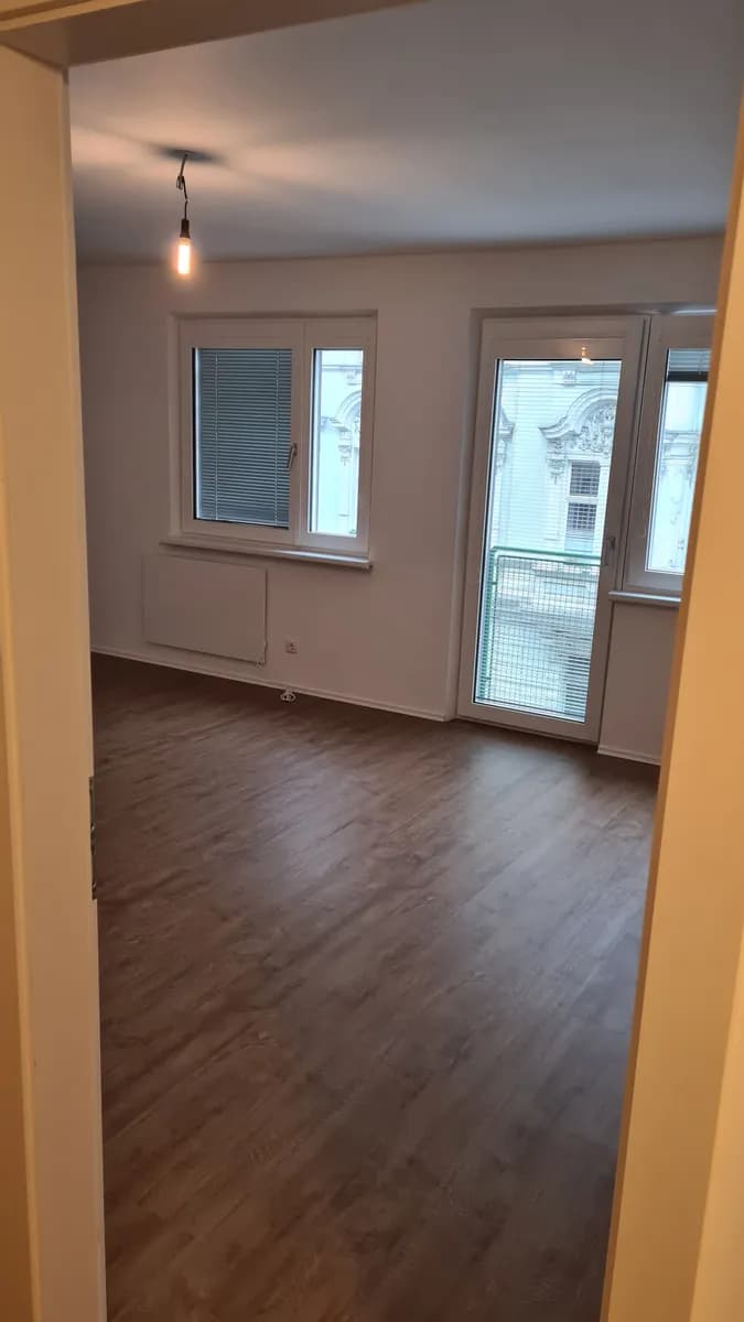 4-Zimmer-Immobilie mieten in Wien – 94 m², € 1.896 – Bild 3 von 27