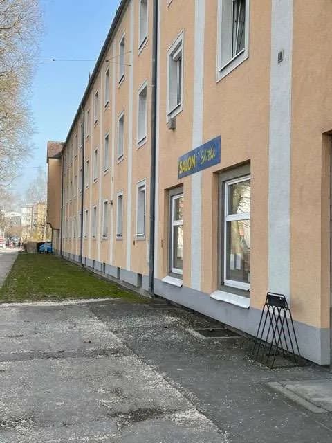2-Zimmer-Gewerbeimmobilie mieten in Linz – 46 m², € 860 – Bild 1 von 10