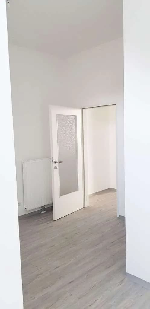2-Zimmer-Gewerbeimmobilie mieten in Linz – 46 m², € 860 – Bild 8 von 10