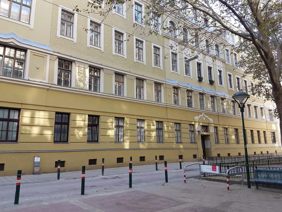 2-Zimmer-Wohnung mieten in Wien – 38 m², € 407 – Bild 1 von 13