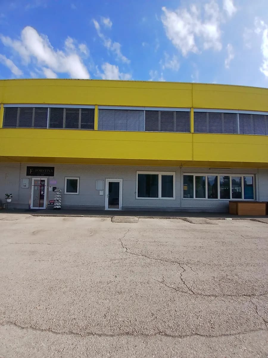 Immobilie mieten in Klagenfurt Land – 342 m², € 6 – Bild 4 von 5