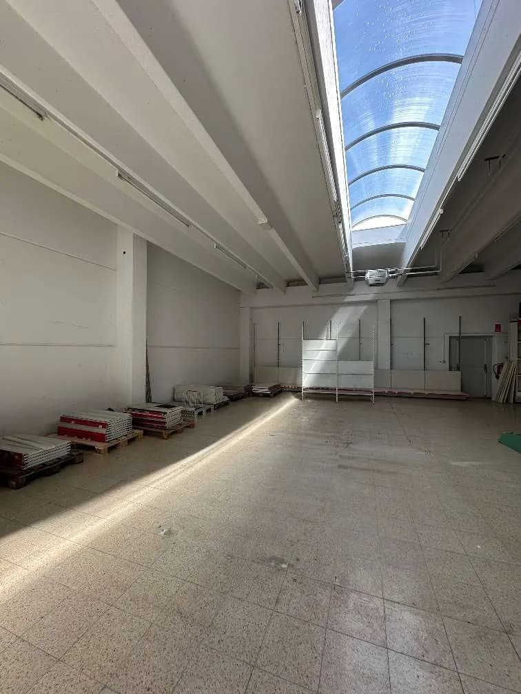 Gewerbeimmobilie mieten in Wiener Neustadt Land – 1 000 m², € 3 – Bild 3 von 18