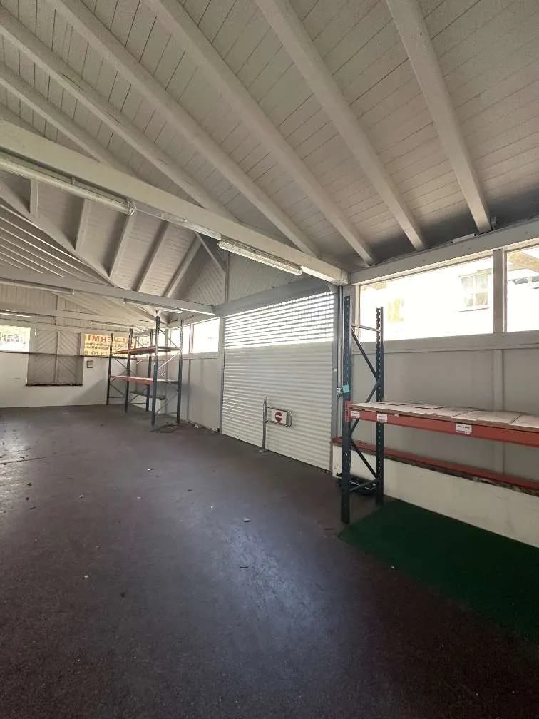 Gewerbeimmobilie mieten in Wiener Neustadt Land – 1 000 m², € 3 – Bild 4 von 18