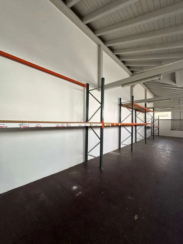 Gewerbeimmobilie mieten in Wiener Neustadt Land – 1 000 m², € 3 – Bild 5 von 18
