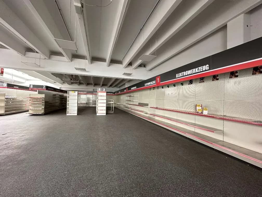 Gewerbeimmobilie mieten in Wiener Neustadt Land – 1 000 m², € 3 – Bild 7 von 18