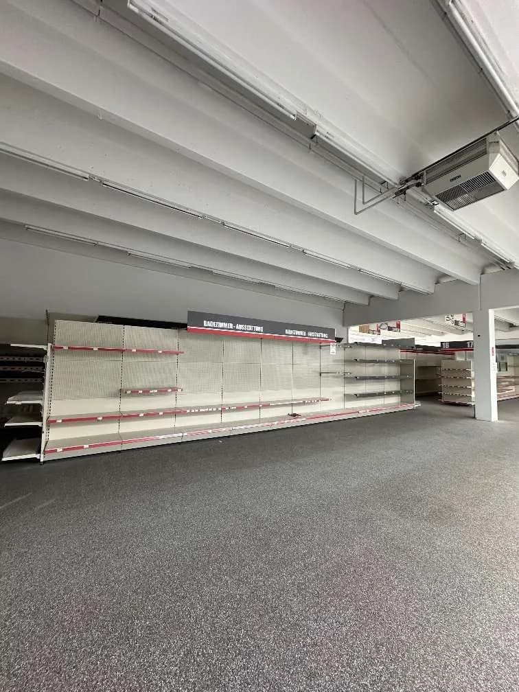 Gewerbeimmobilie mieten in Wiener Neustadt Land – 1 000 m², € 3 – Bild 8 von 18