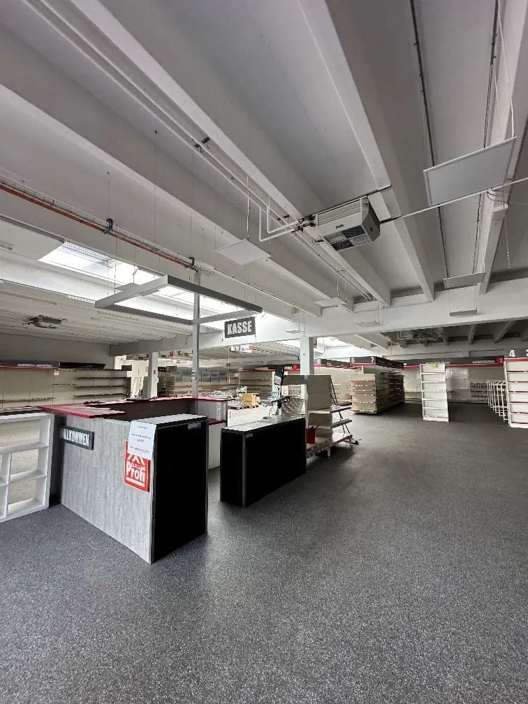 Gewerbeimmobilie mieten in Wiener Neustadt Land – 1 000 m², € 3 – Bild 14 von 18