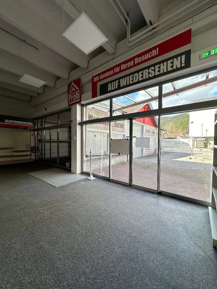 Gewerbeimmobilie mieten in Wiener Neustadt Land – 1 000 m², € 3 – Bild 16 von 18