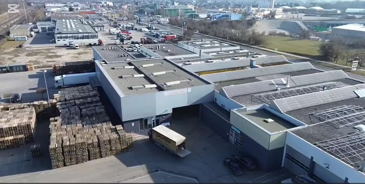 Immobilie kaufen in Amstetten – 6 440 m², € 5.780.000 – Bild 1 von 7