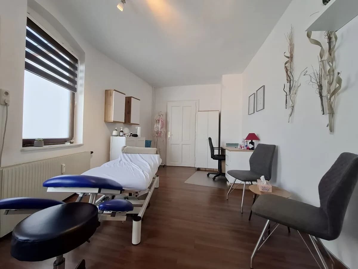 1-Zimmer-Gewerbeimmobilie mieten in Steyr – 31 m², € 267 – Bild 2 von 11