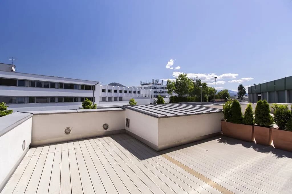 Gewerbeimmobilie mieten in Salzburg Stadt – 177 m², € 2.990 – Bild 1 von 10