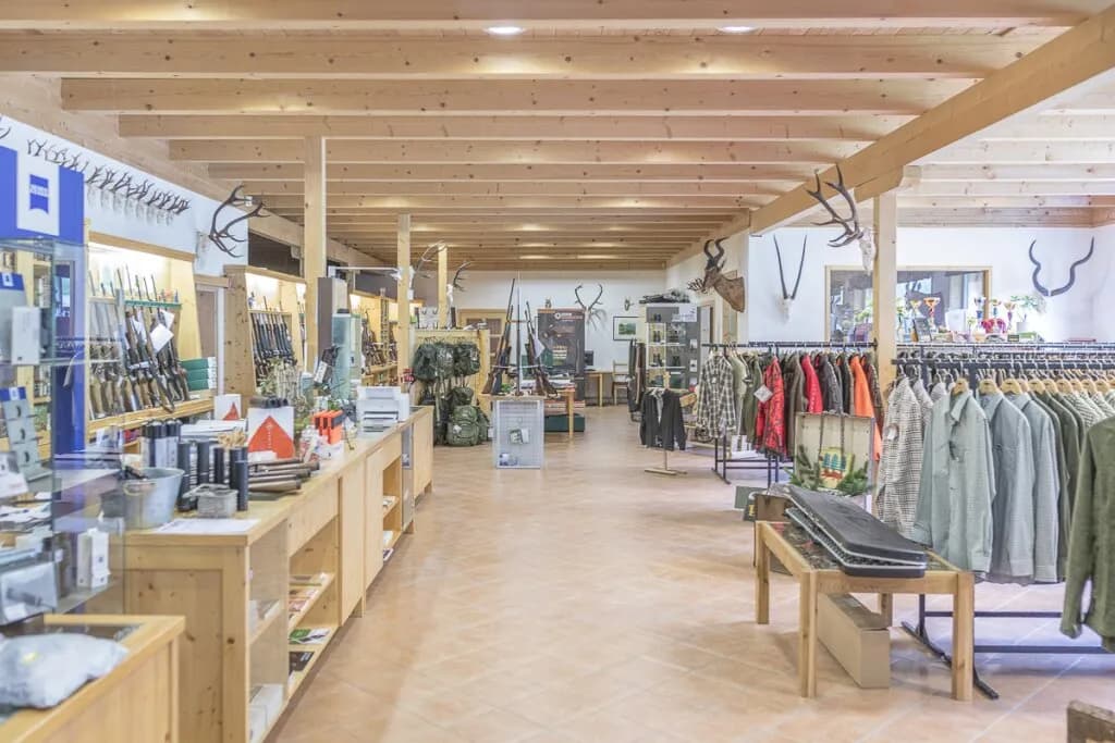Gewerbeimmobilie mieten in Bruck-Mürzzuschlag – 12 157 m²