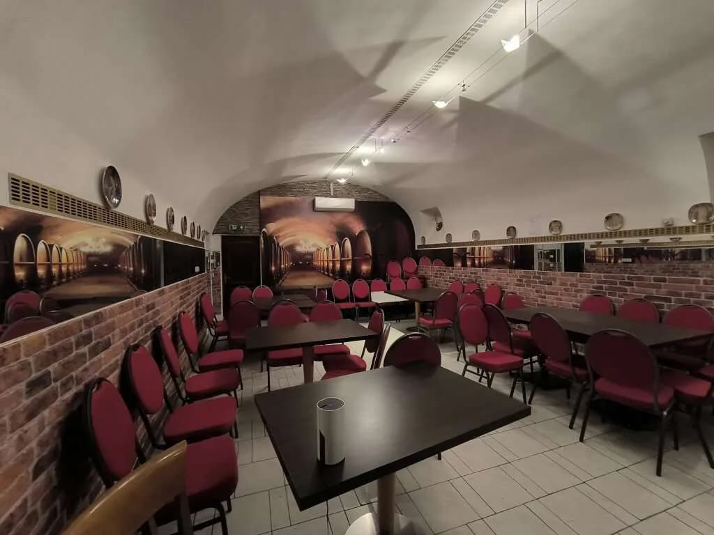 5-Zimmer-Gewerbeimmobilie mieten in Wien – 282 m², € 6.649 – Bild 2 von 2