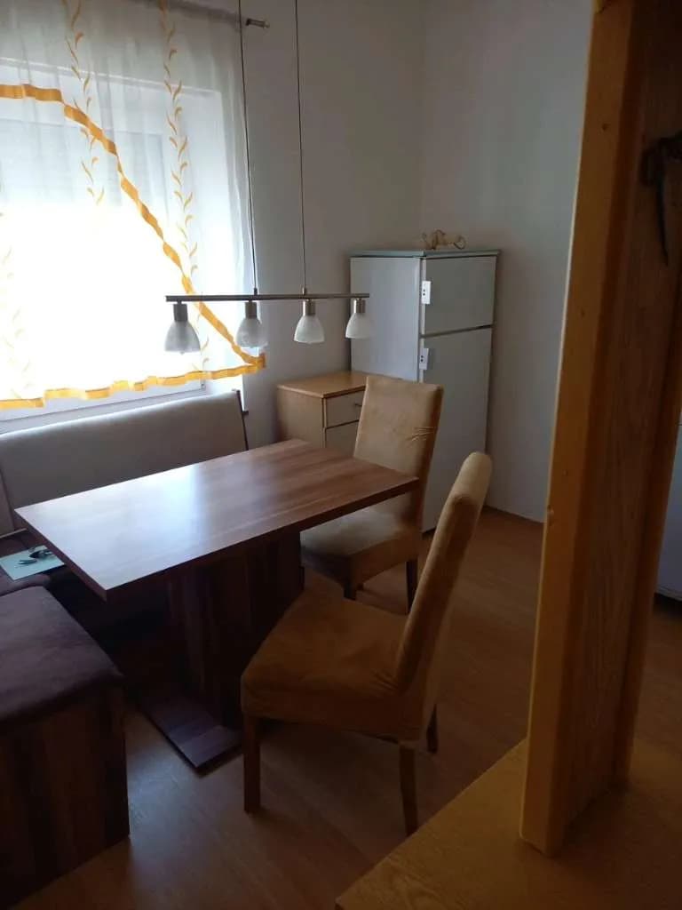 1-Zimmer-Wohnung mieten in Linz – 35 m², € 520 – Bild 2 von 12