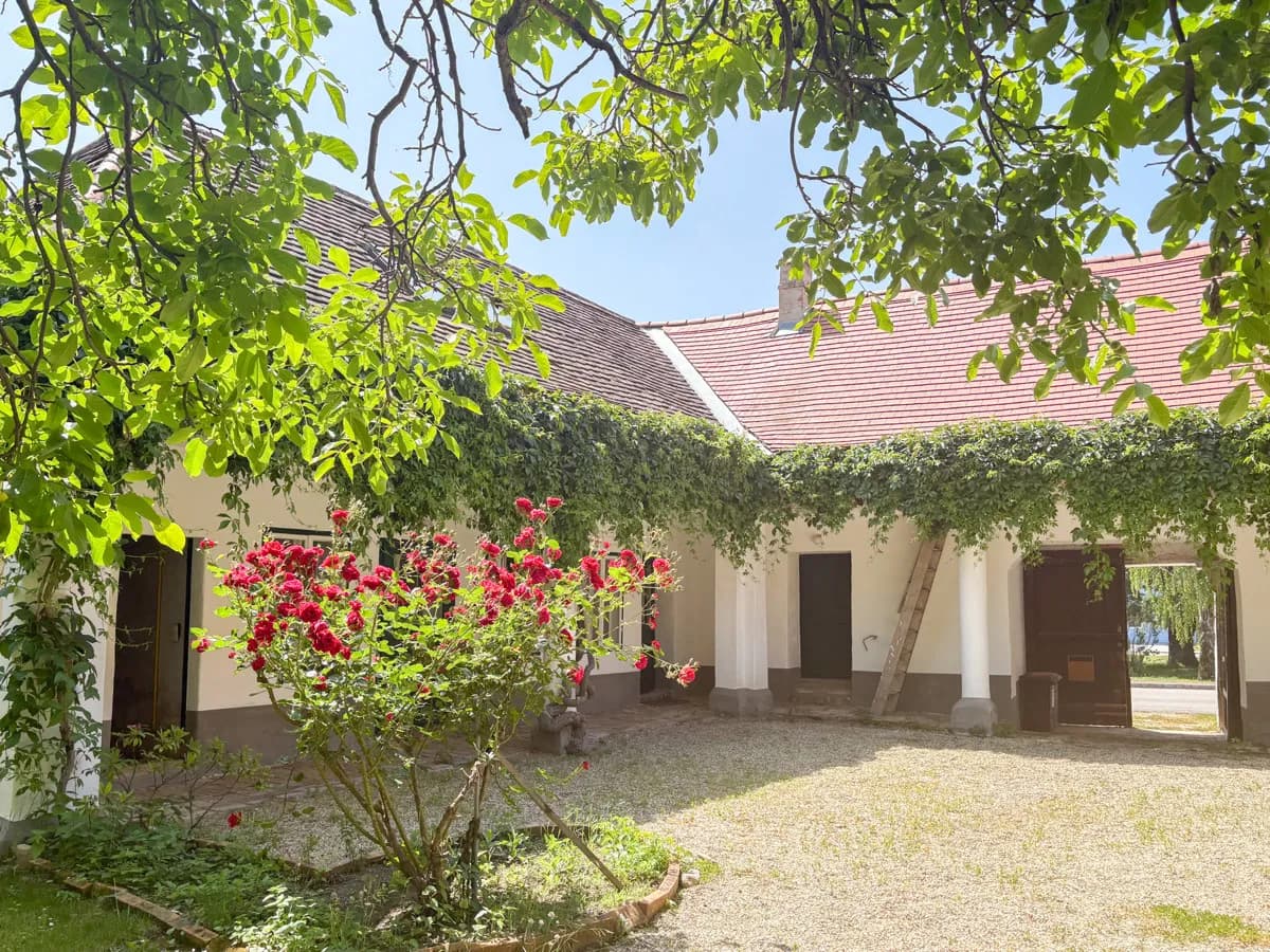 6-Zimmer-Haus kaufen in Hollabrunn – 180 m², € 499.000 – Bild 2 von 25