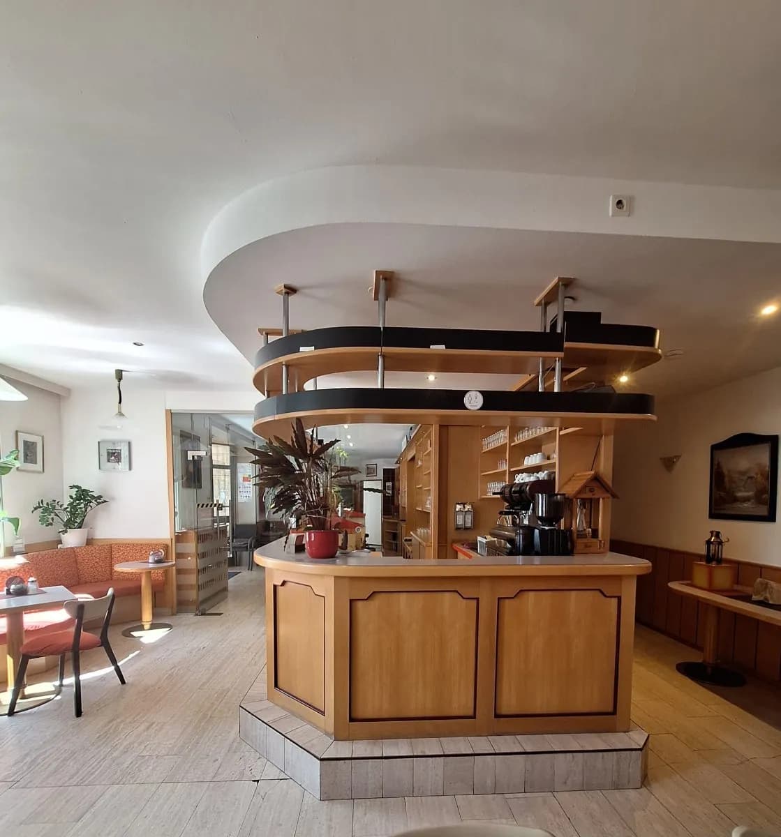 Gewerbeimmobilie mieten in Villach – 120 m², € 1.600 – Bild 1 von 6
