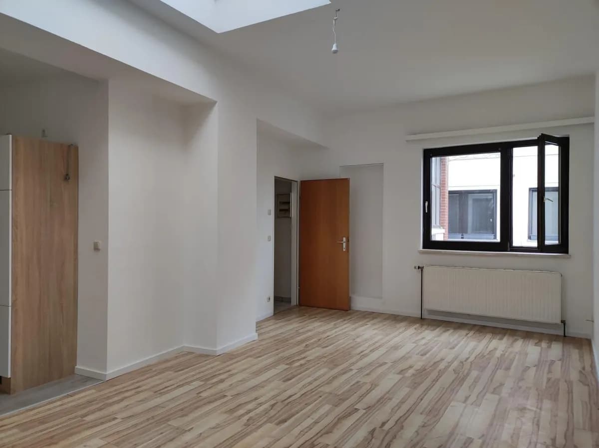 1-Zimmer-Wohnung mieten in Baden – 43 m², € 611 – Bild 2 von 6