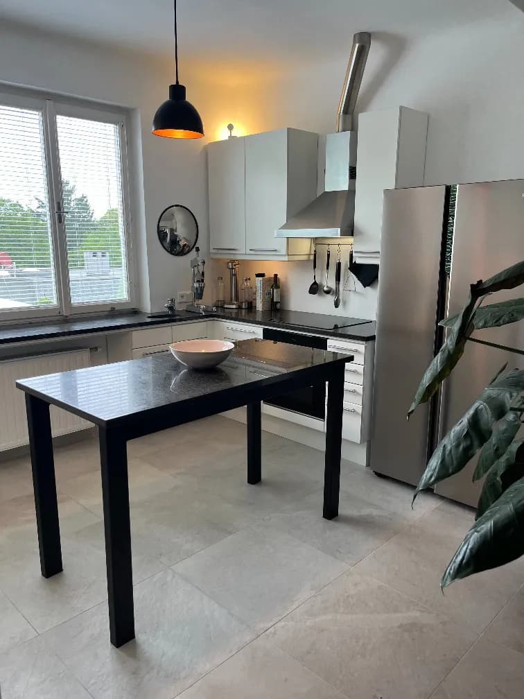 5-Zimmer-Wohnung mieten in Wien – 130 m², € 2.500 – Bild 2 von 19